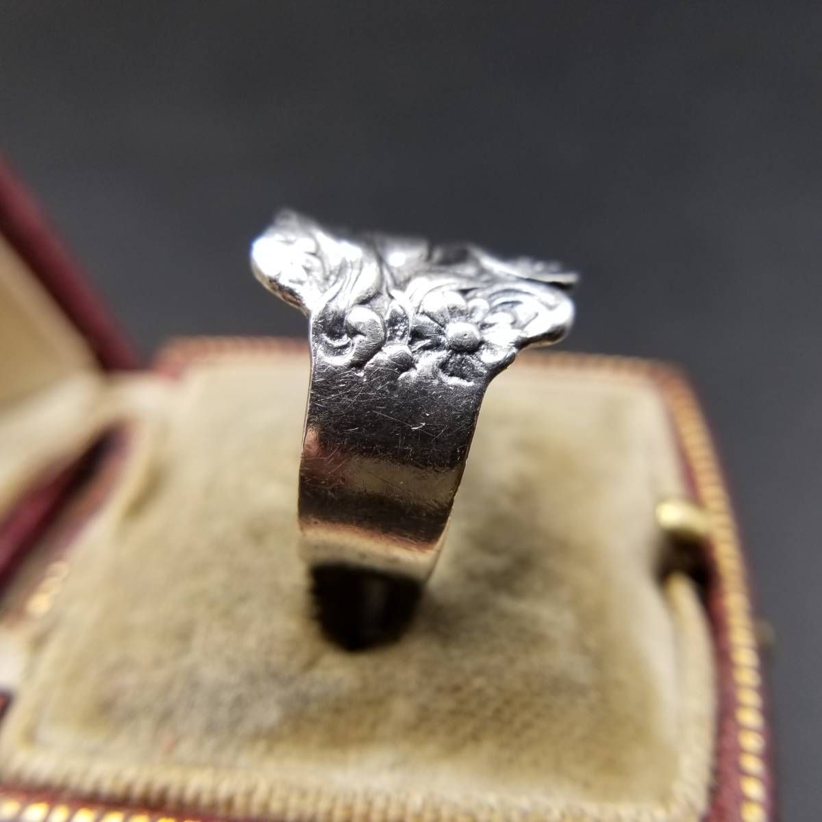 女性 横顔 フェイス モチーフ 彫刻 フラワー スターリング