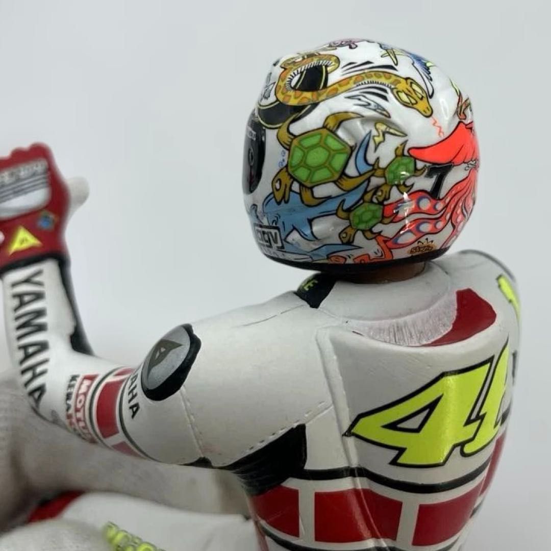 ミニチャンプス 1/12 バレンティーノ・ロッシ MotoGP 2005