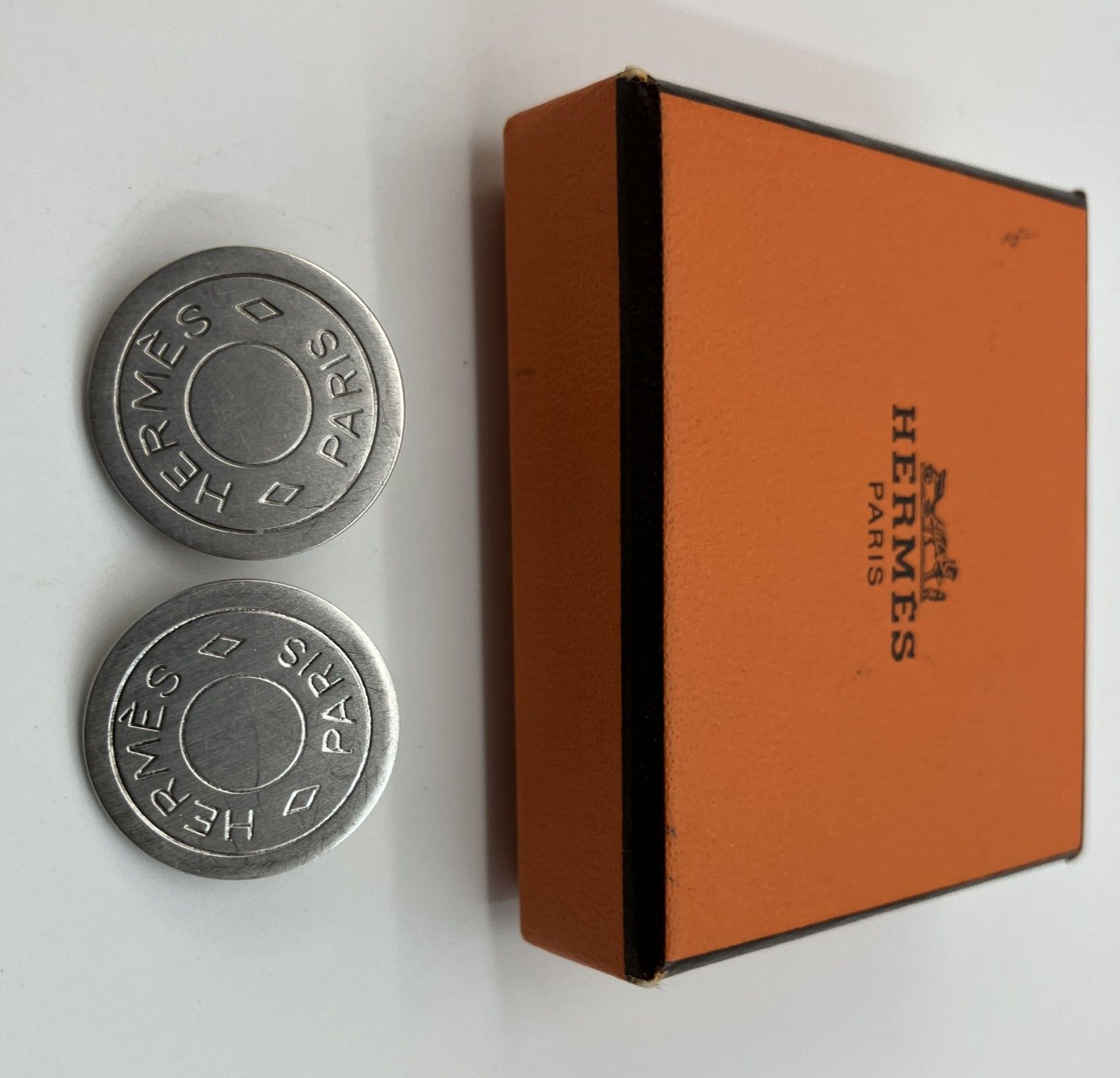 HERMES エルメス セリエボタン イヤリング シルバー ペア 直径2 cm