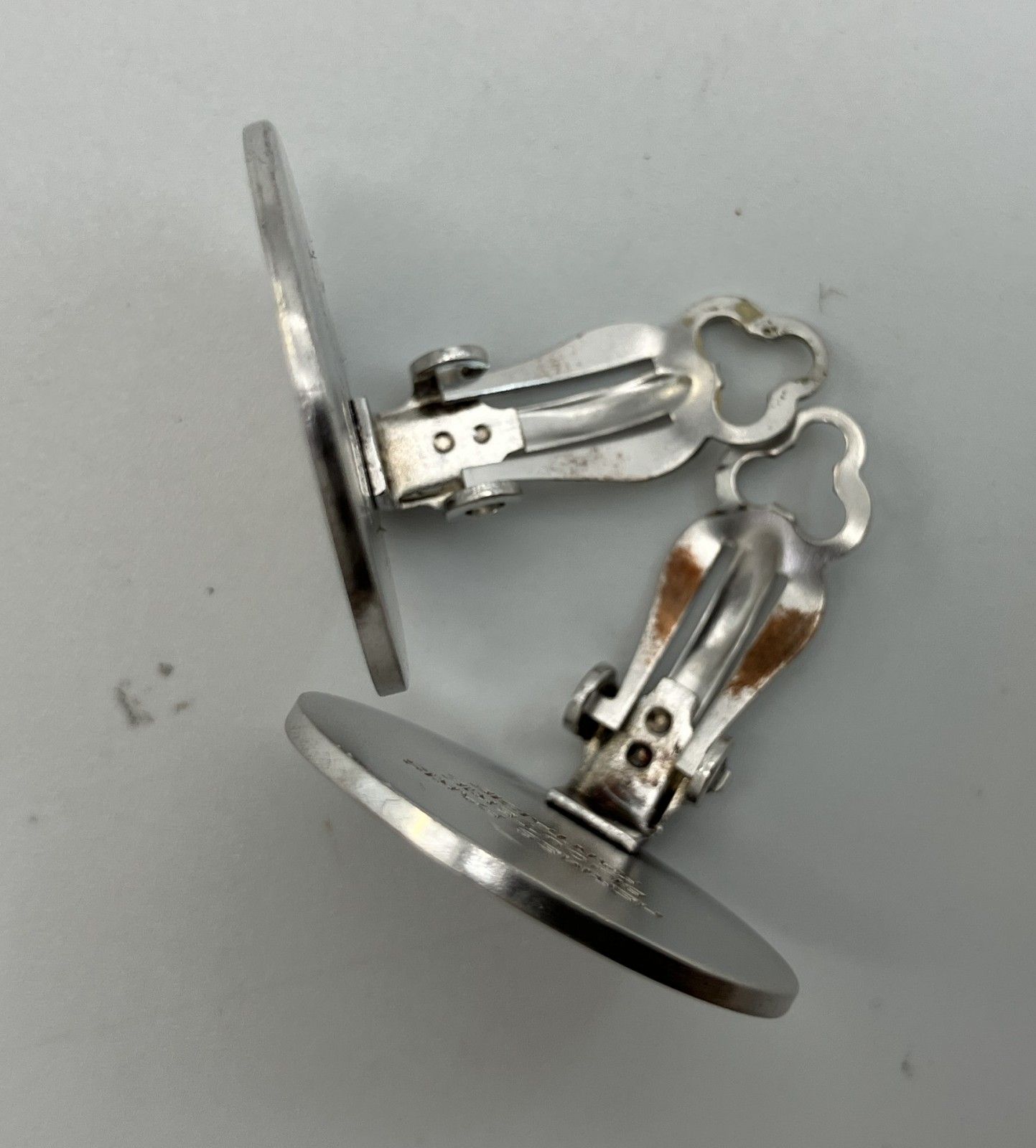 着画あり　HERMES エルメス セリエボタン イヤリング シルバーカラー ペア 直径2cm HERMES エルメス セリエボタン イヤリング シルバーカラー ペア 直径