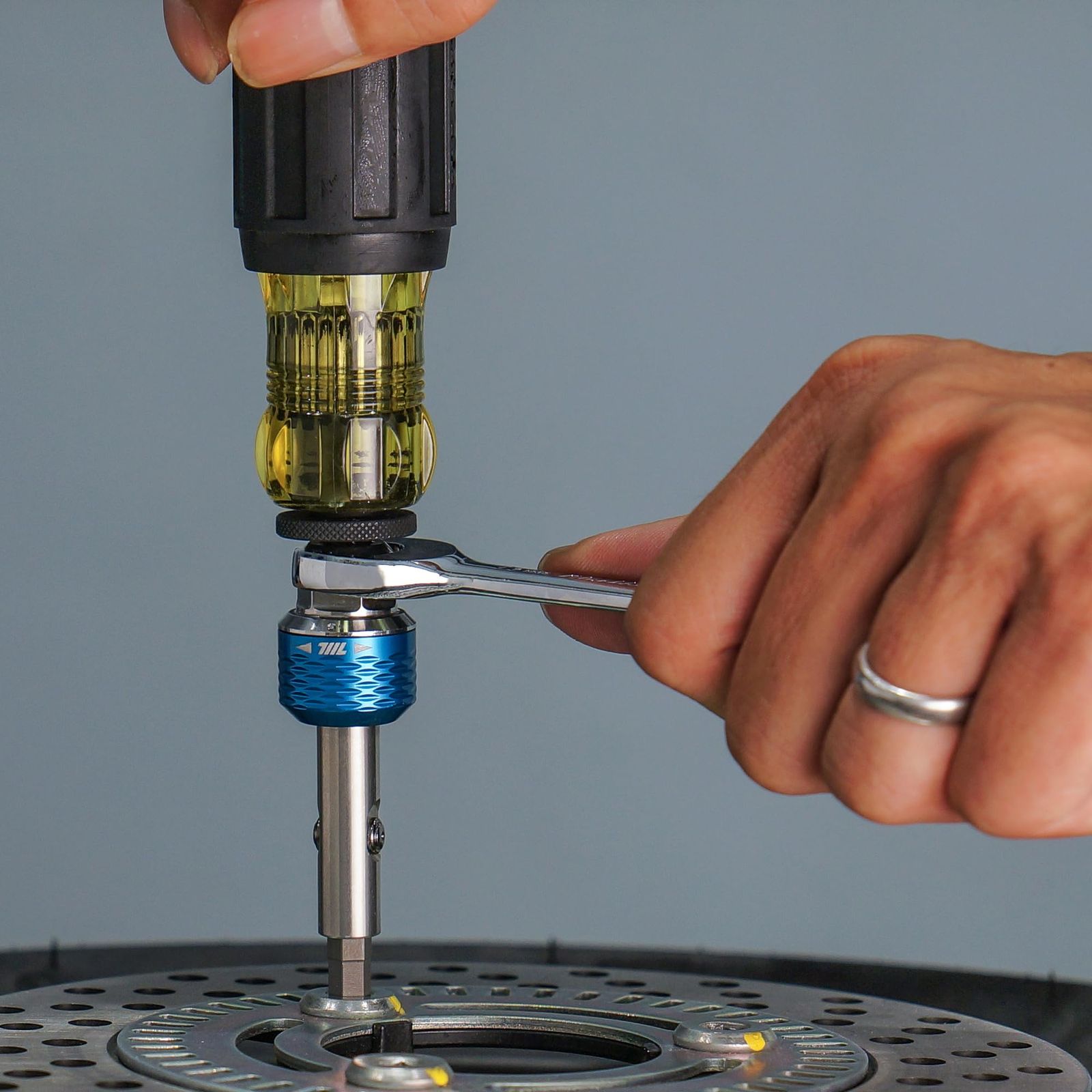  711 L インラインラチェットドライバー HEX - 標準1 4インチ交換ビットおよび14 mmソケットに対応 高トルク ヘビーデューティ用途向け その他 ドライバー レンチ