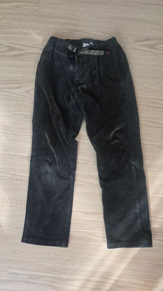 グラミチ ブラック コーデュロイ パンツ