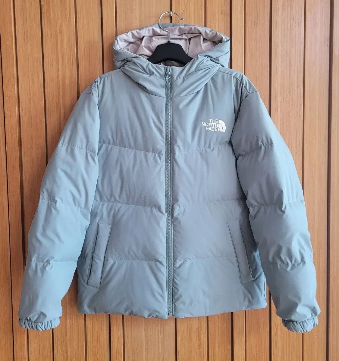 ダウンジャケット