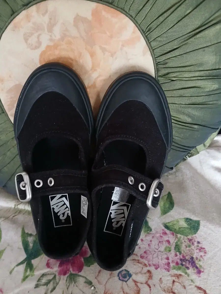 ヴァンズ 公式 メリージェーン スニーカー 175