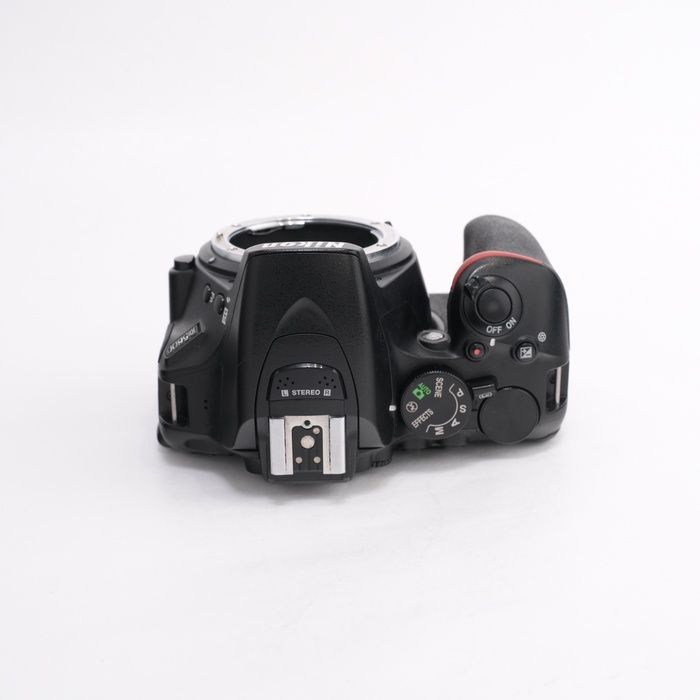中古】(ニコン) Nikon D5600 ボディ - メルカリ