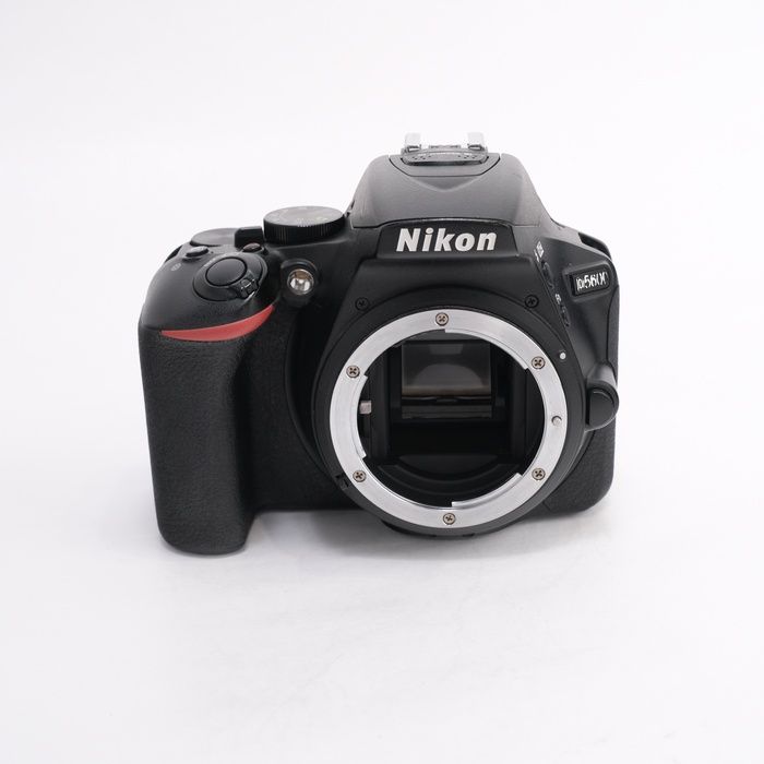 中古⭐︎美品⭐︎Nikon D5600 ボディ 中古】(ニコン) Nikon D5600 ボディ - メルカリ