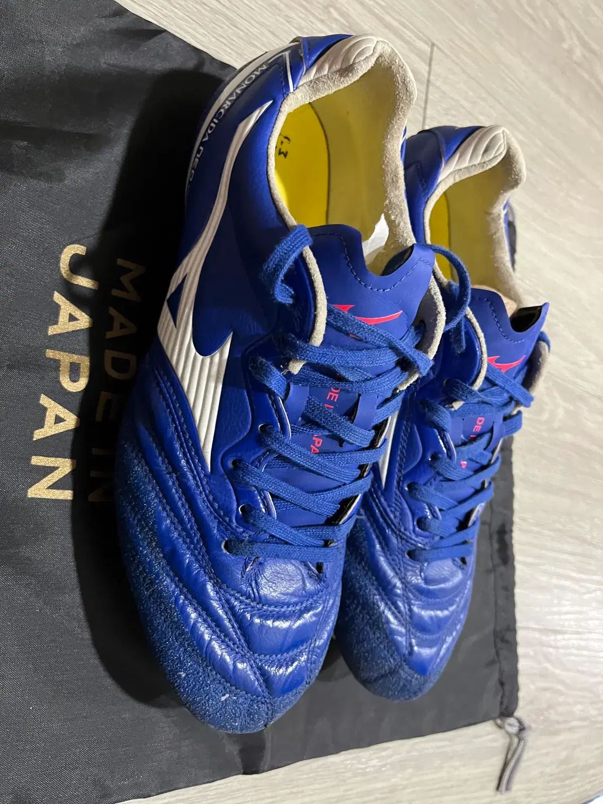 日本産 ミズノ モナルシーダ NEO MD 265 サッカーシューズ