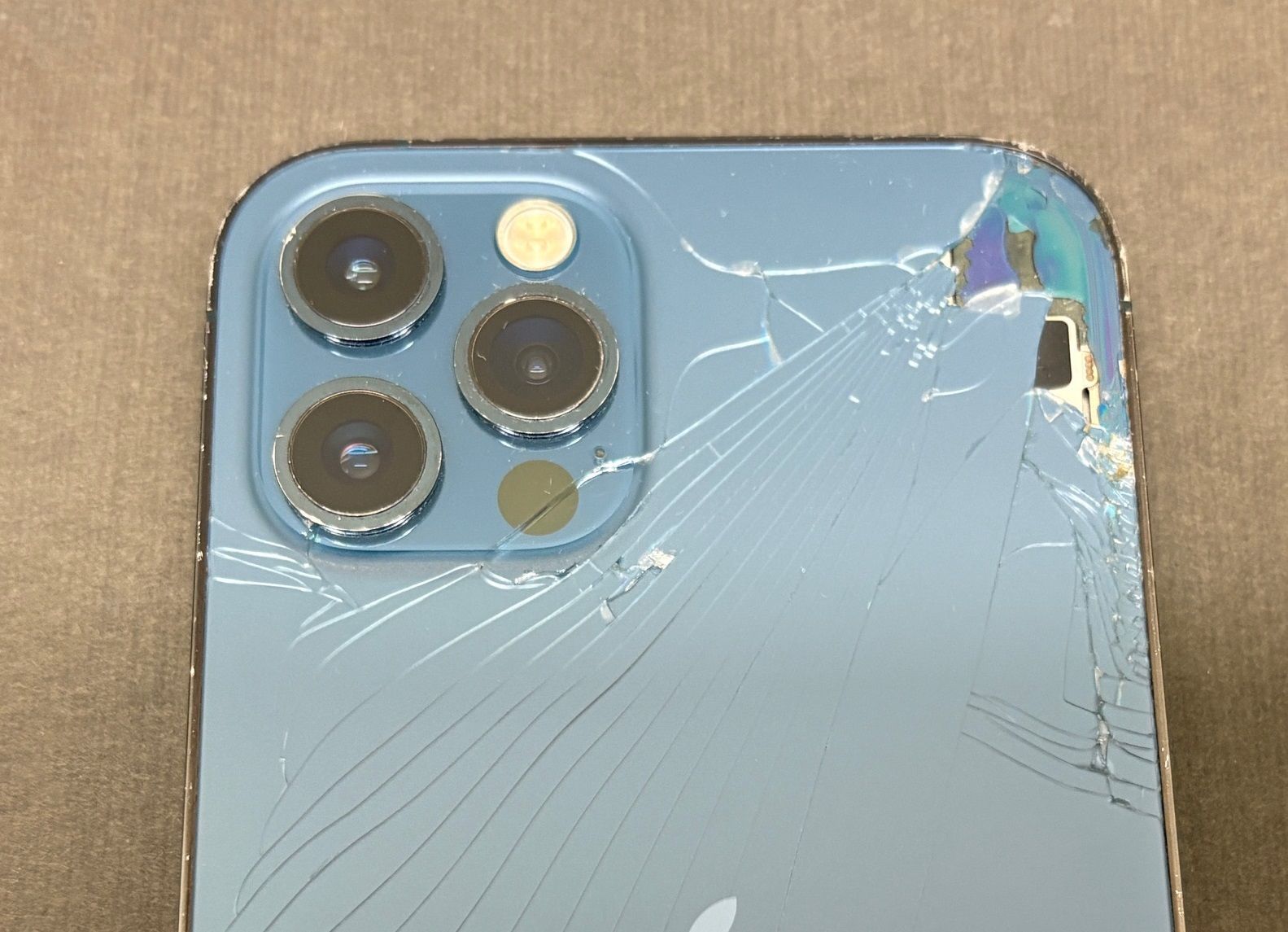 スマートフォン・携帯電話 【ジャンク品】iPhone 12Pro 128GB