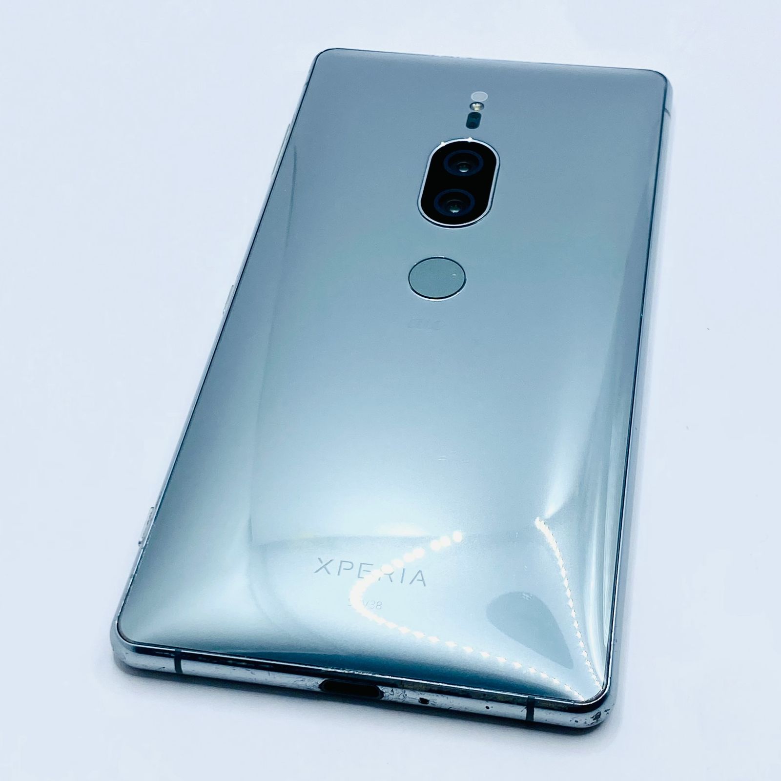 au Xperia XZ2 Premium 64GB SOV38 クロムシルバー 利用制限〇 動作