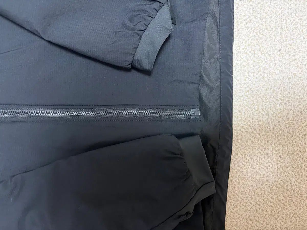 ARC TERYX アークテリクス Atom アトム LT フーディー ブラック S