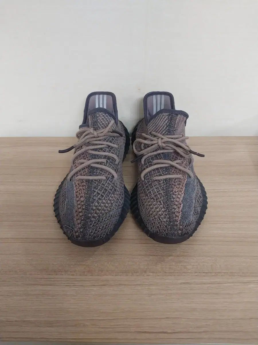 メンズ アディダス イージーブースト 350 V2 スニーカー (270)