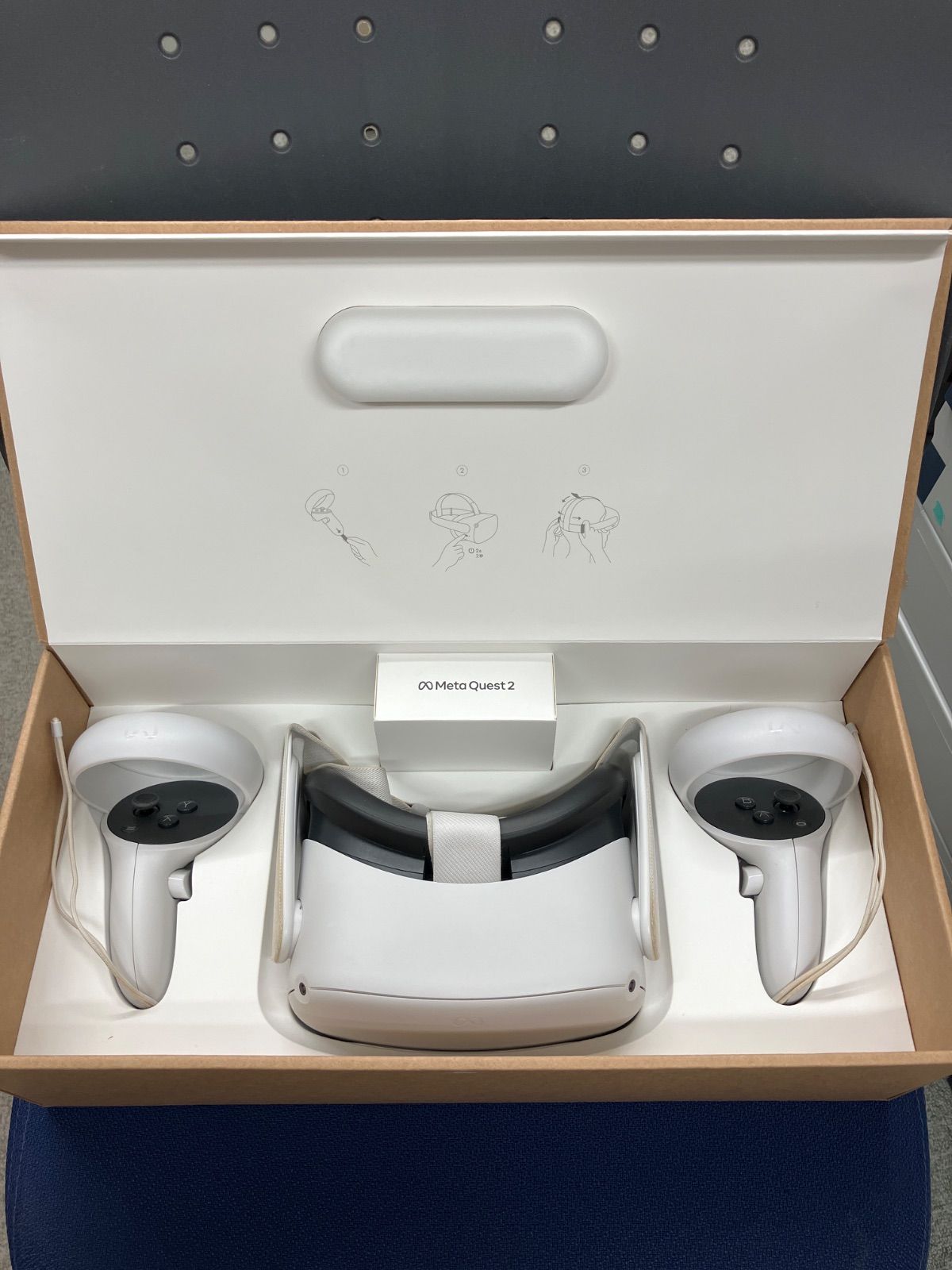 ジャンク Meta Quest2 本体 左右コントローラー 充電アダプター付き