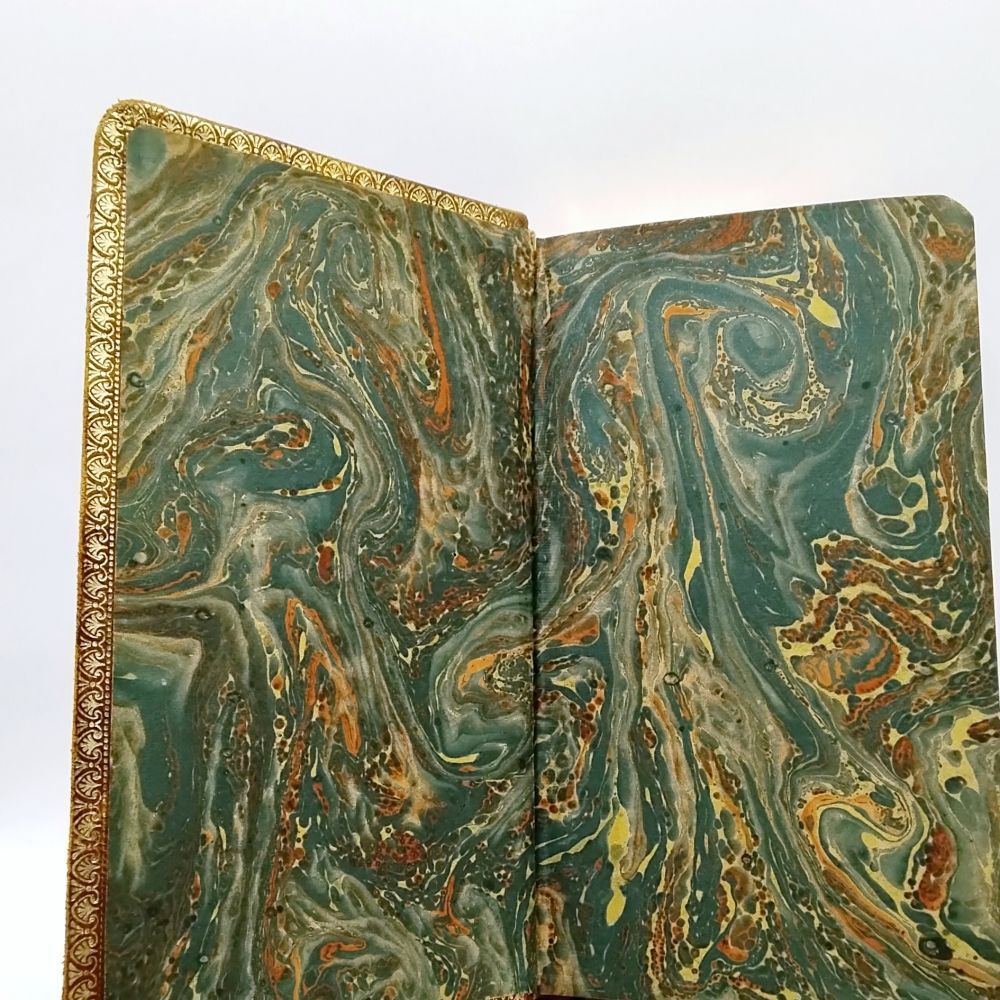 祈祷書 ベルギー アンティーク ヴィンテージ 革装 挿画入り メダル