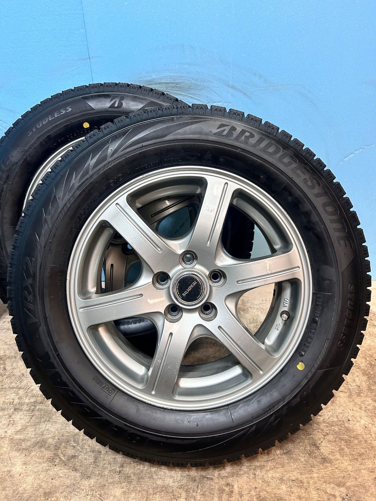 スタッドレスタイヤ ホイール4本セット