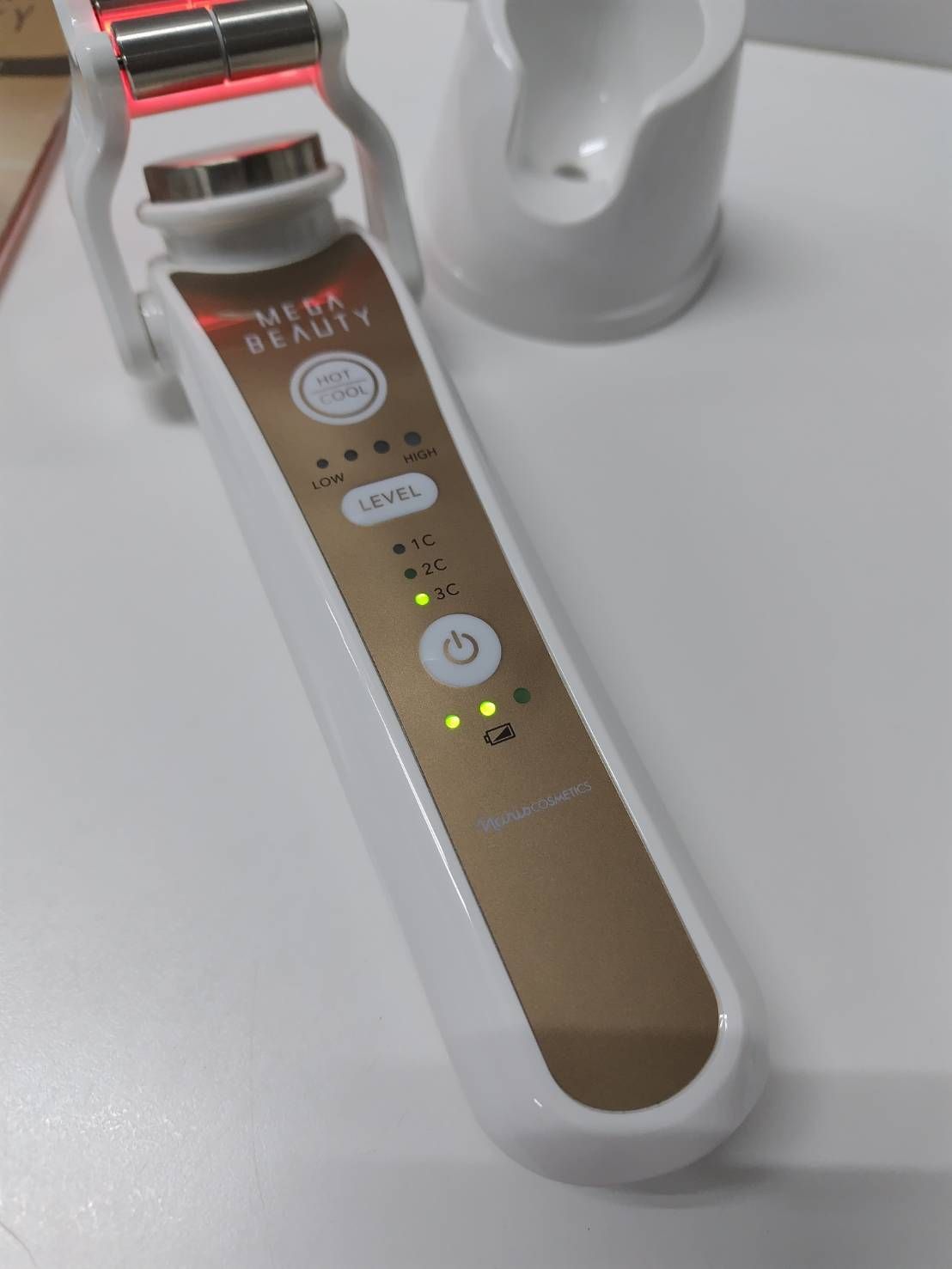 良品】ナリス MEGA BEAUTY/充電式美顔器 - メルカリ