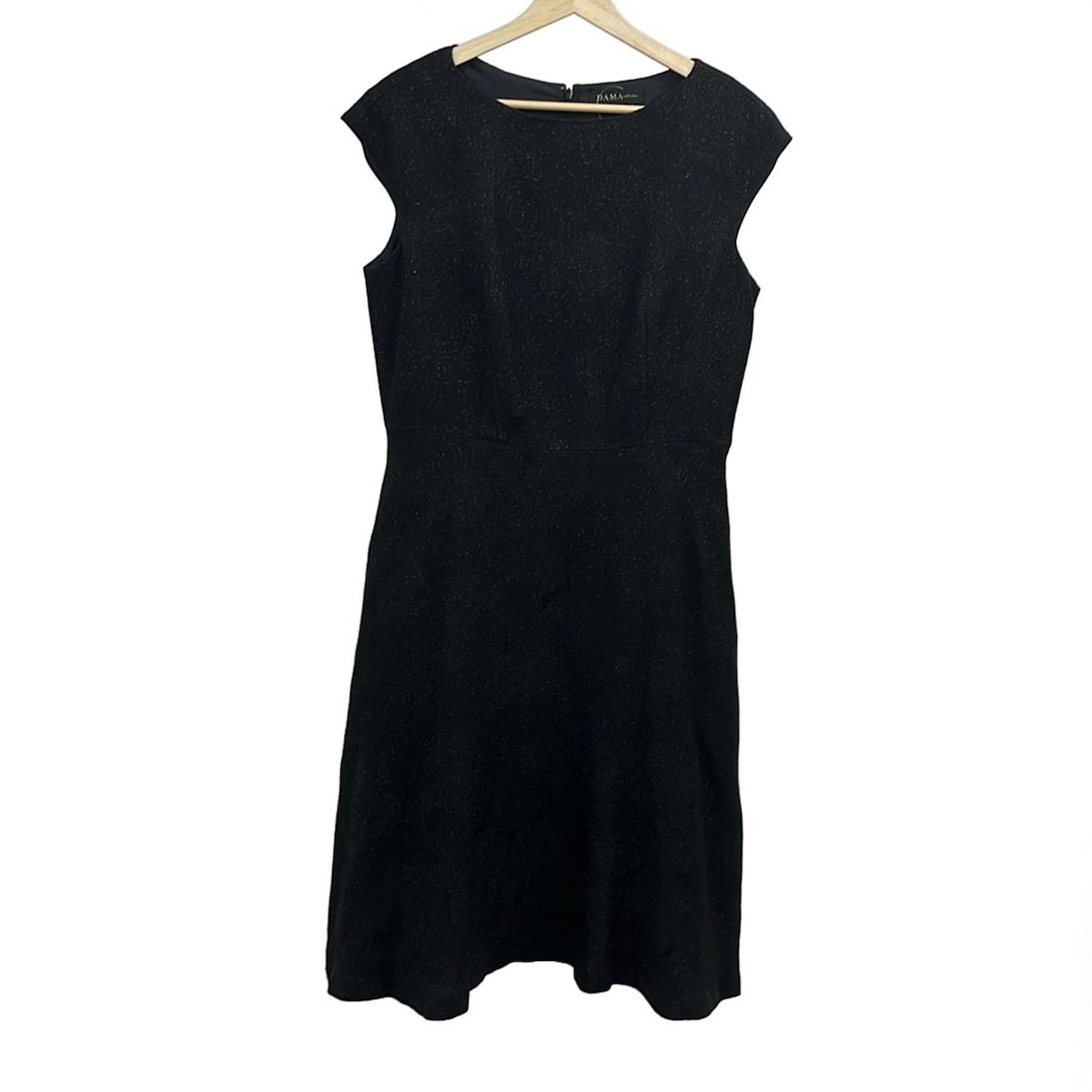 DAMAcollection ダーマ ワンピース サイズ13 AR M レディース - 黒 クルーネック 半袖 ロング ラメ