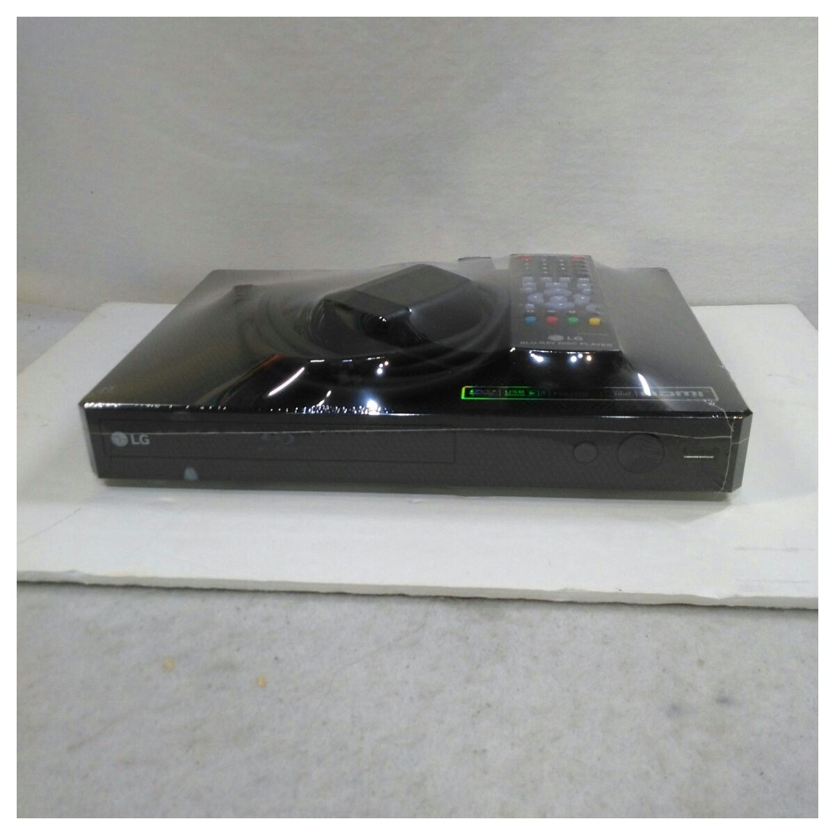 動作確認済】【中古】本体・リモコンのみ LG ブルーレイプレーヤー