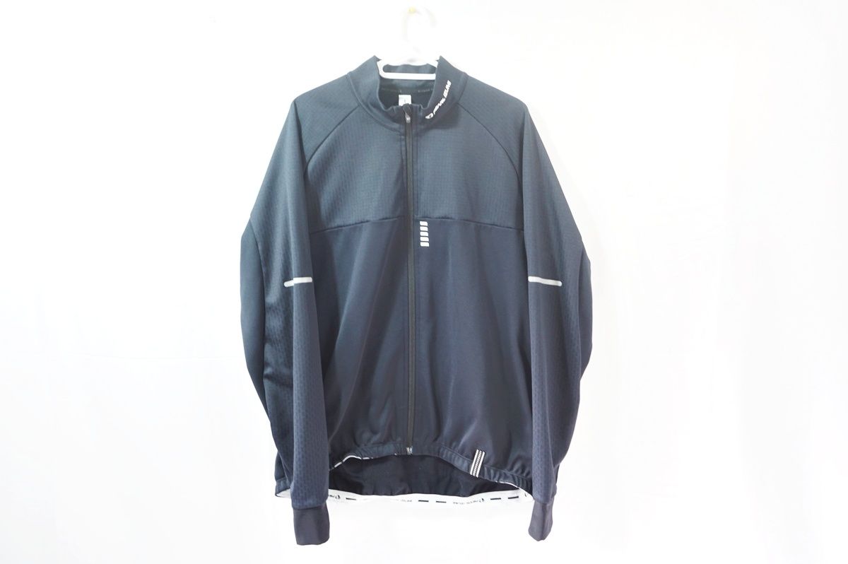 吉田武功 タイトル「ハトを持つ人形」」 F4号 油彩画 額装 真作