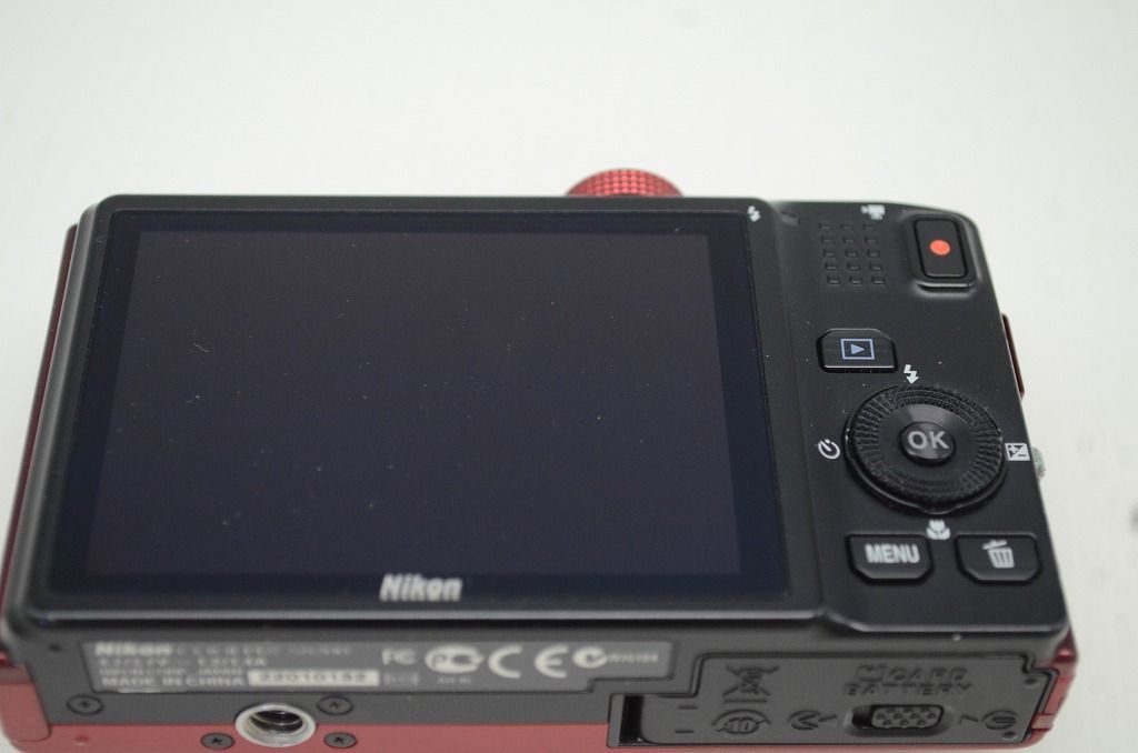 Nikon ニコン COOLPIX S8200 コンパクトデジタルカメラ レッド 251203g