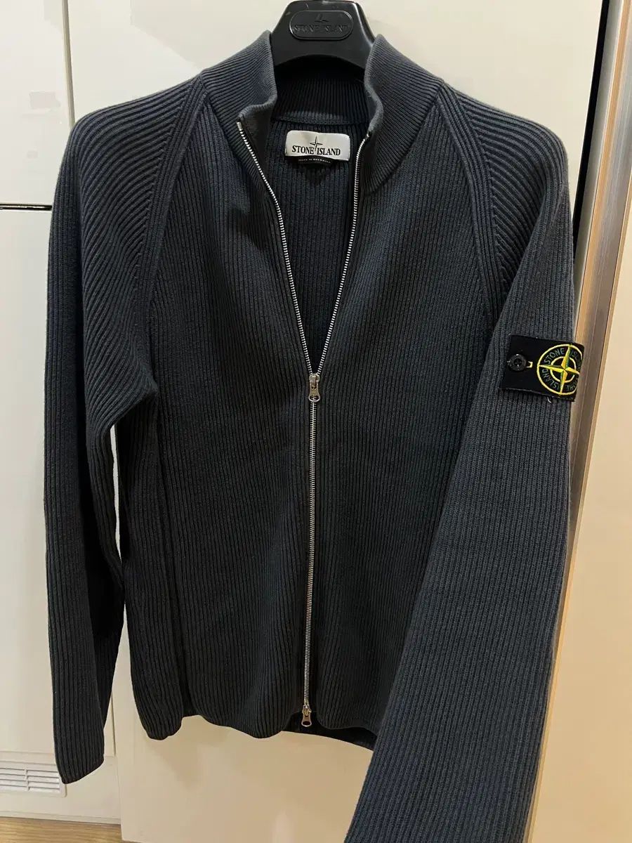す*×様 STONE ニットカーディガン ストーンアイランド ジップアップニットカーディガン L - メルカリ