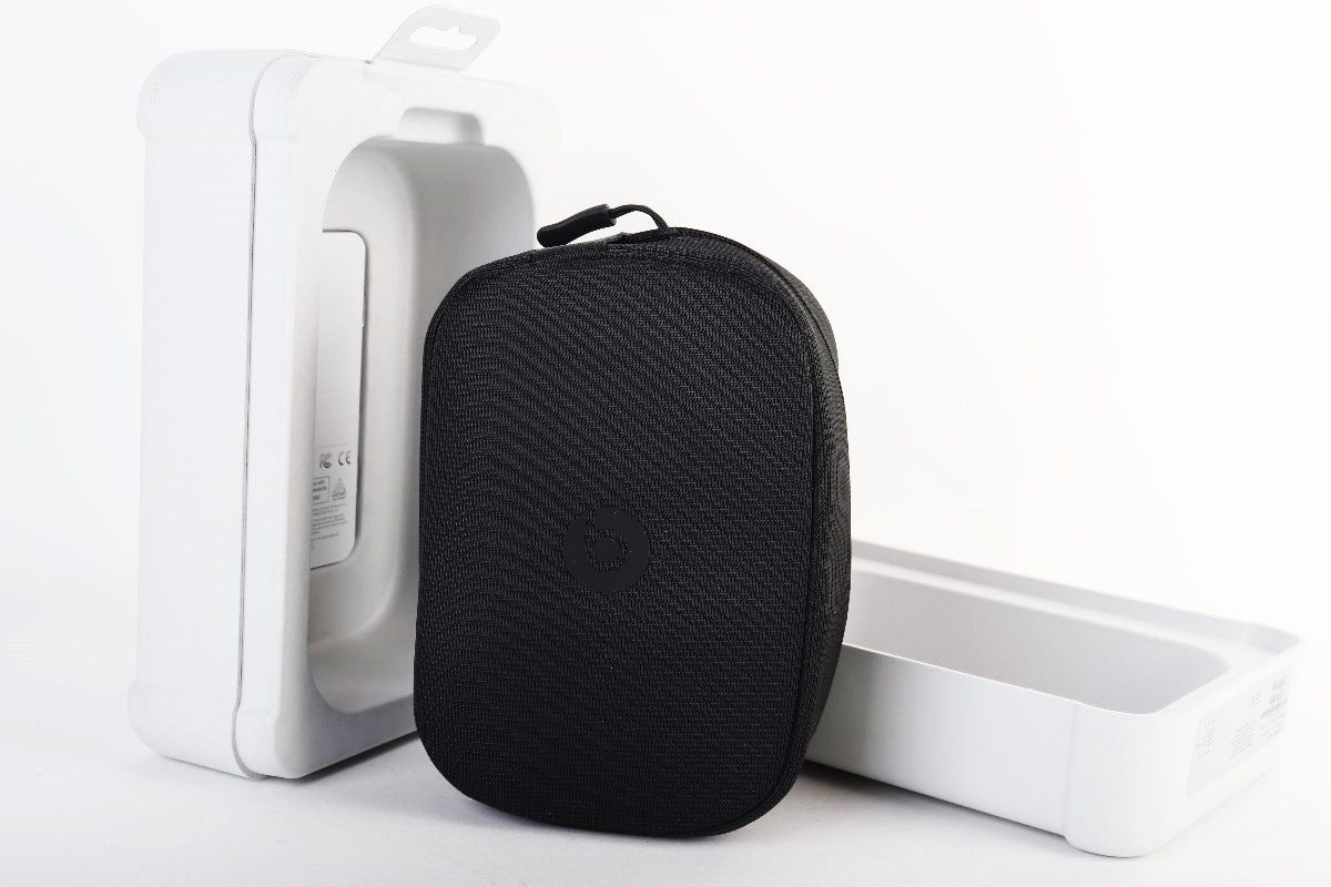 ワイヤレスヘッドホン Bluetooth