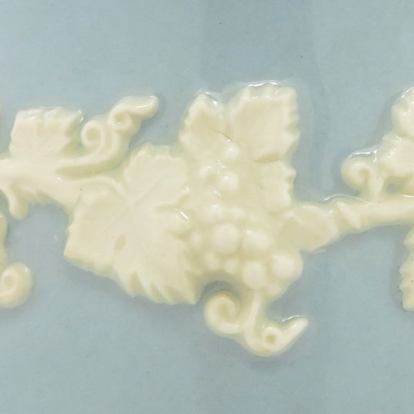 ウェッジウッド ポット□クイーンズウェア クリームonラベンダー