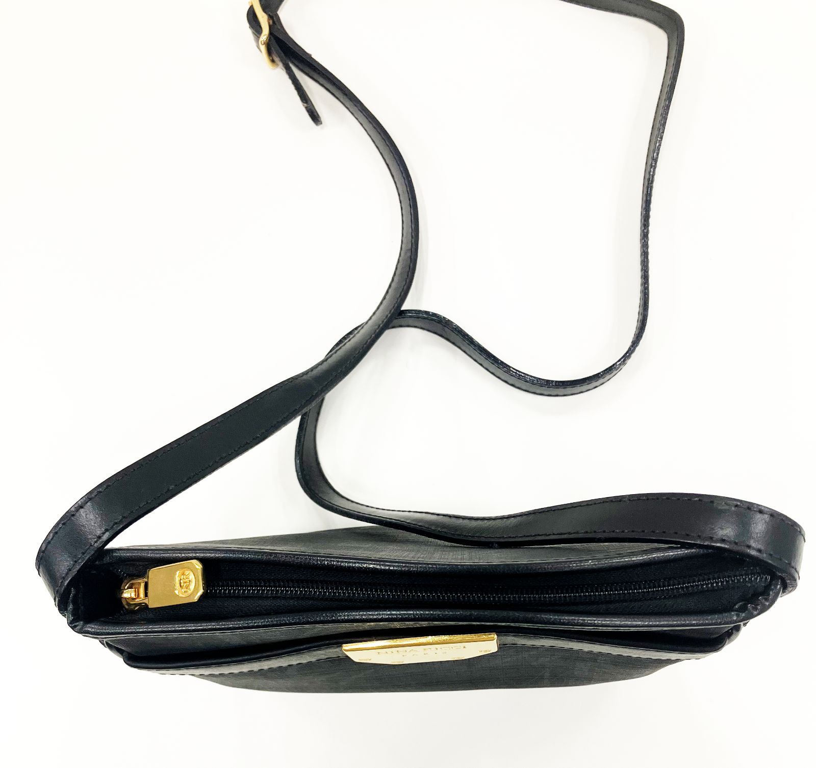 NINA RICCI ニナリッチ ショルダーバッグ ブラック :A3275 NINA RICCI ニナリッチ ショルダーバッグ ブラック :A3275