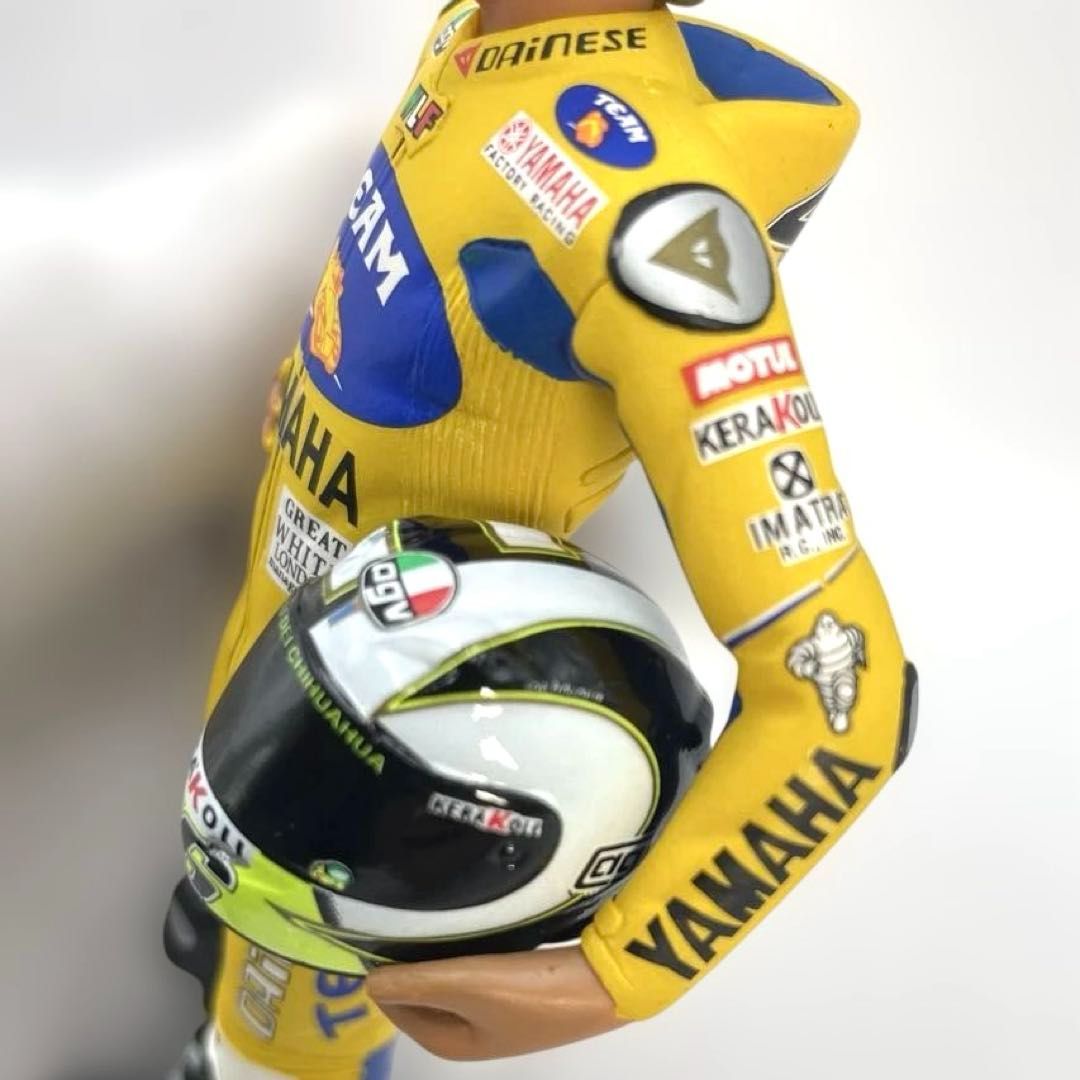 ミニチャンプス 1/12 バレンティーノ・ロッシ MotoGP 2006