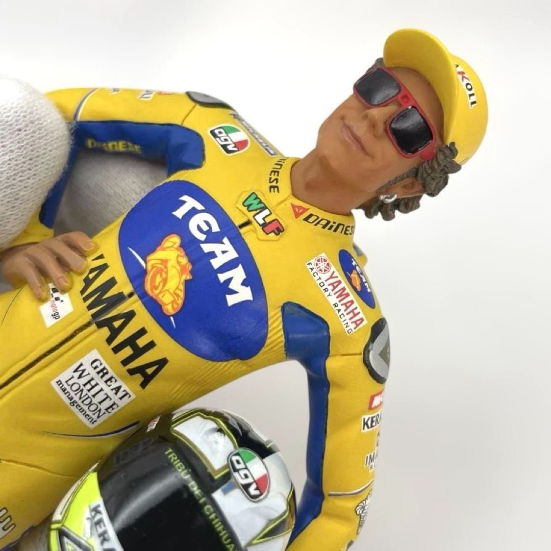 ミニチャンプス 1/12 バレンティーノ・ロッシ MotoGP 2006