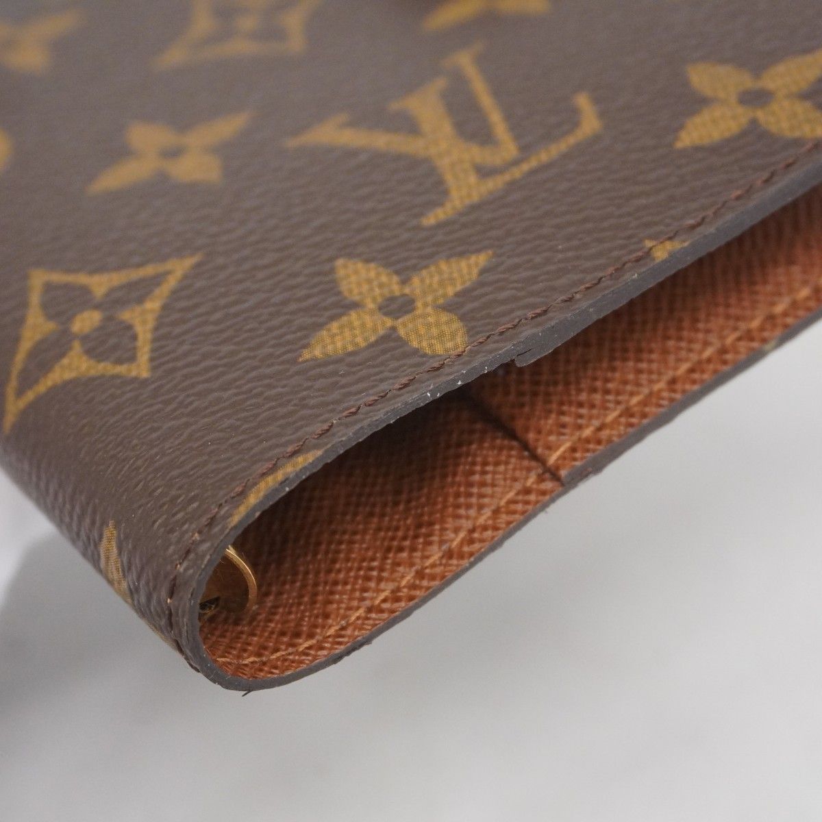 ルイヴィトン 手帳カバー
