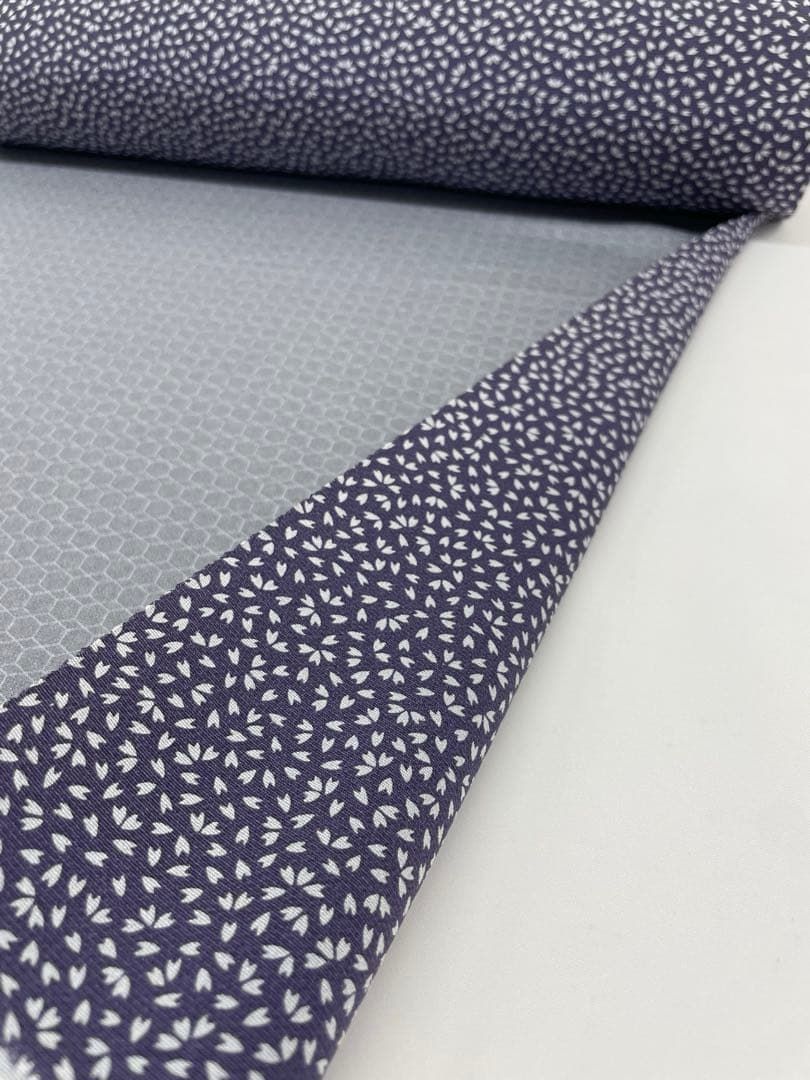 小紋 両面染小紋 錐彫り 重ね亀甲 ×桜 共八掛 正絹 反物 O139 - メルカリ