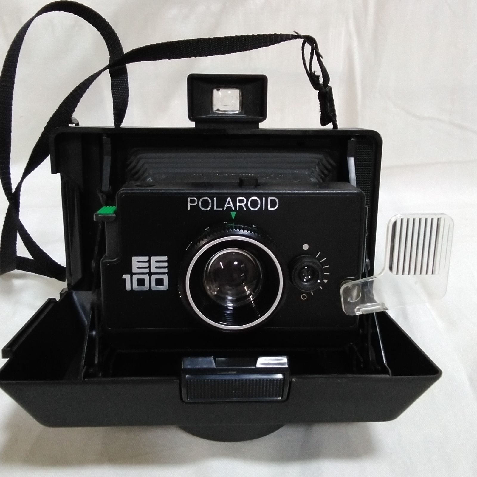 ジャンク！ ポラロイド ランドカメラ EE-100 動作未チェック 昭和