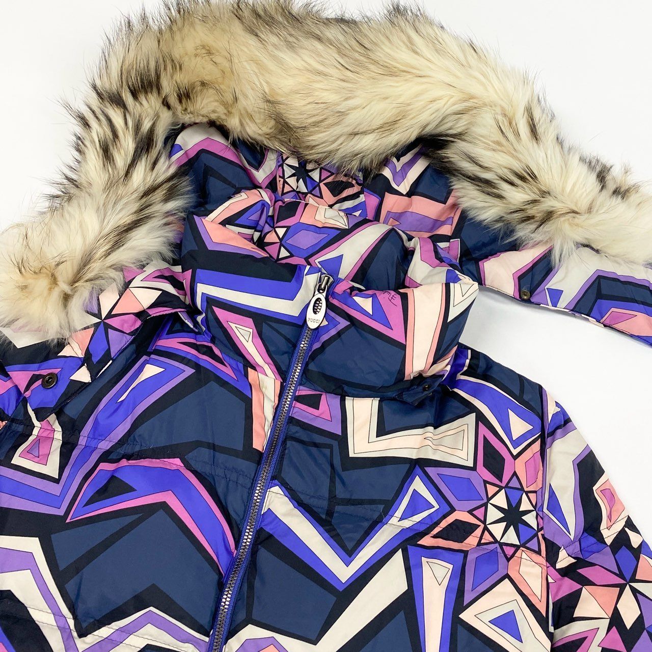 8L5 EMILIO PUCCI エミリオプッチ ダウンコート ダウンジャケット