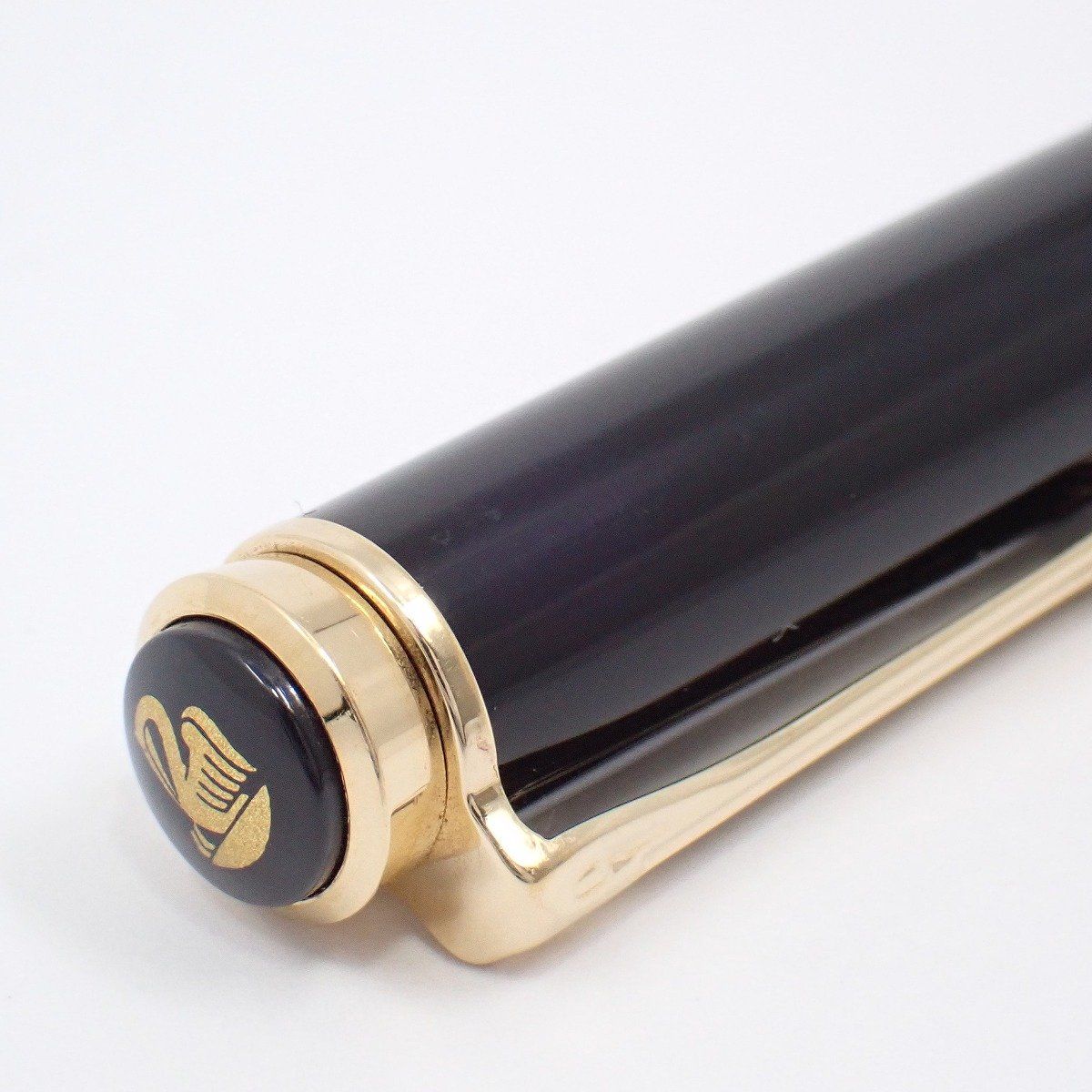 Pelikan ペリカン