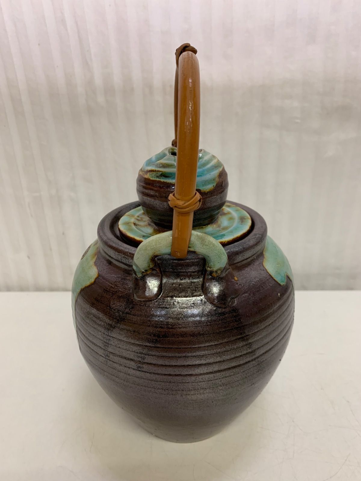 時代物 信楽焼き 特注品 特大 土瓶 インテリア 飾り 信楽焼 土瓶 特大急須 煎茶 酒器 薬缶 置物 工芸品 未使用品 - メルカリ