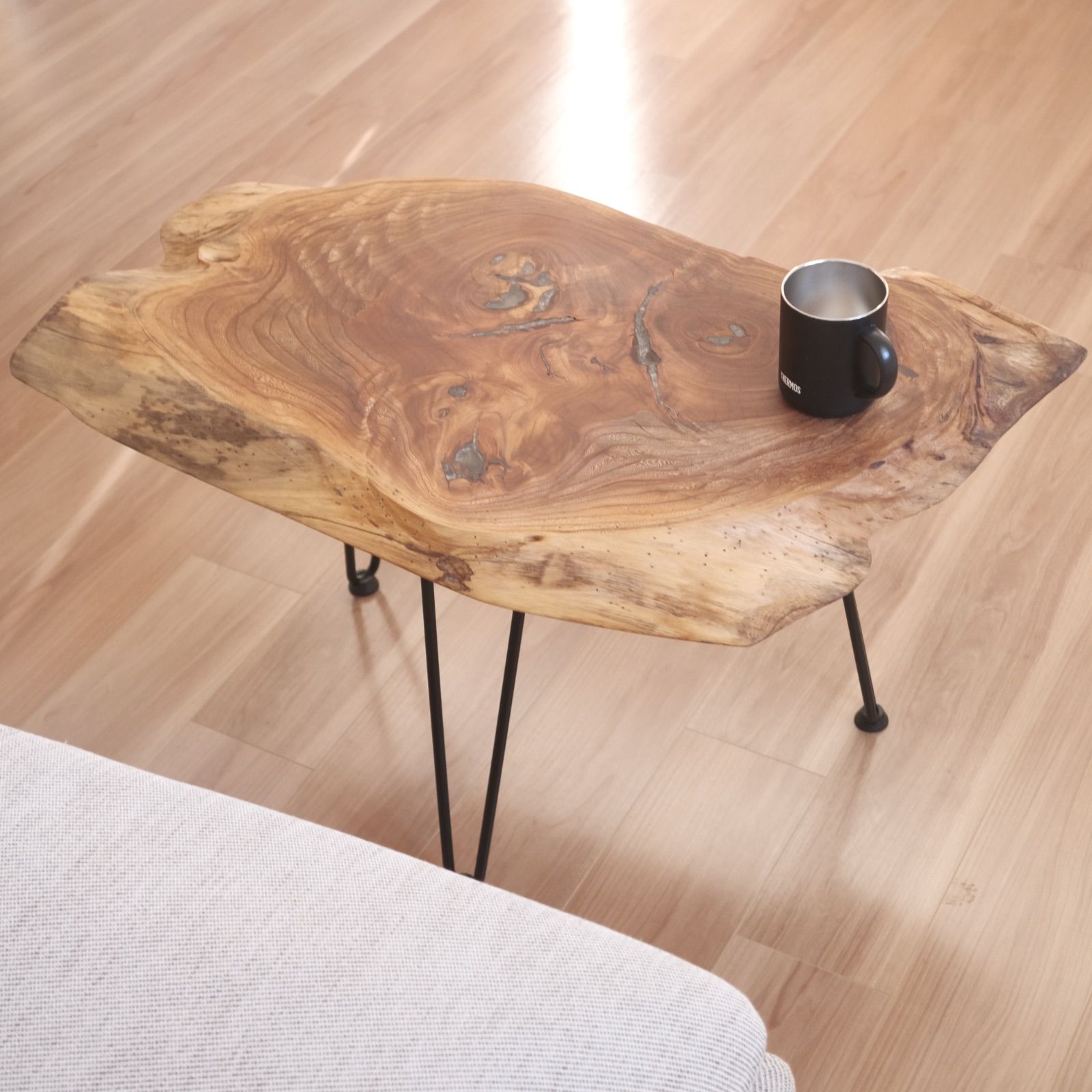 欅のテーブル / ローテーブル / サイドテーブル / table / 一枚板