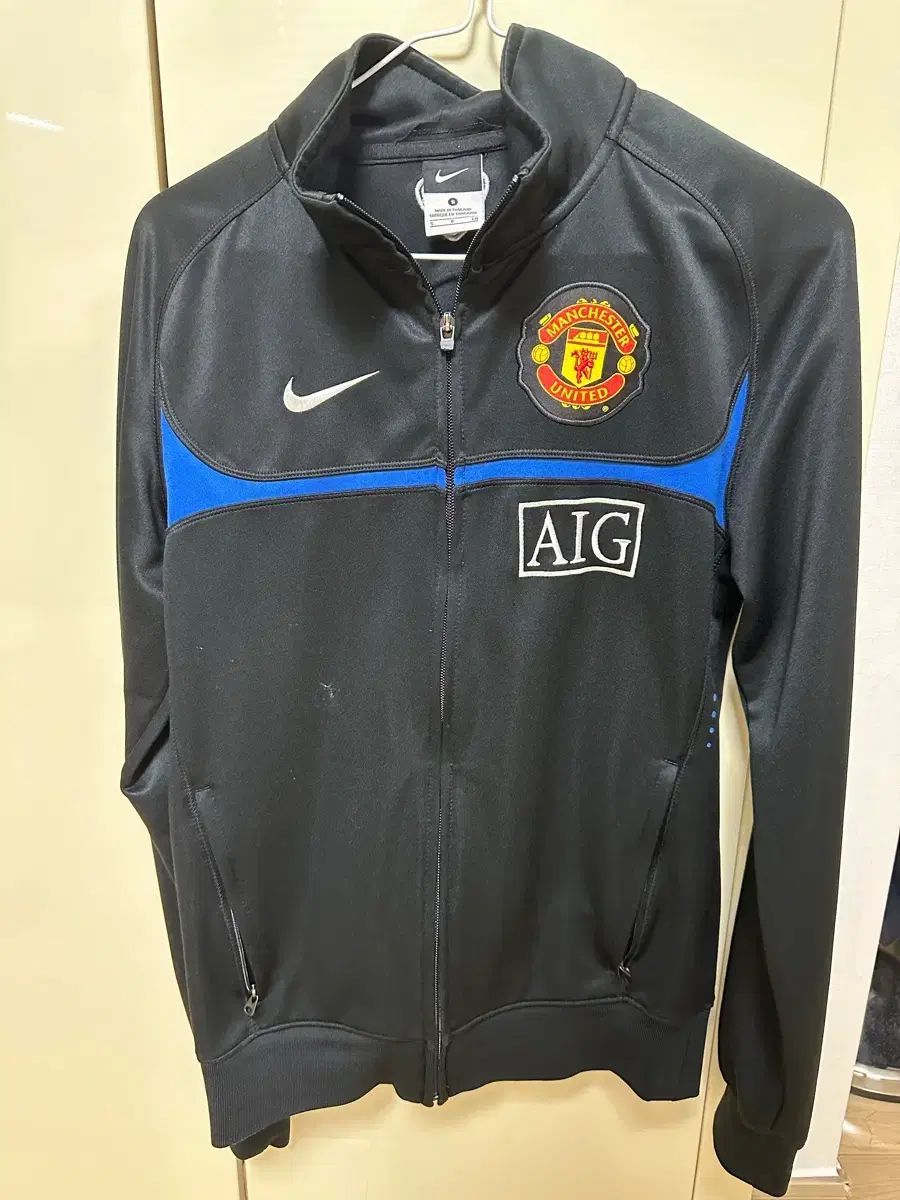 MANCHESTER UNITED FC ジャージ トラックジャージ 95 サイズ レア商品
