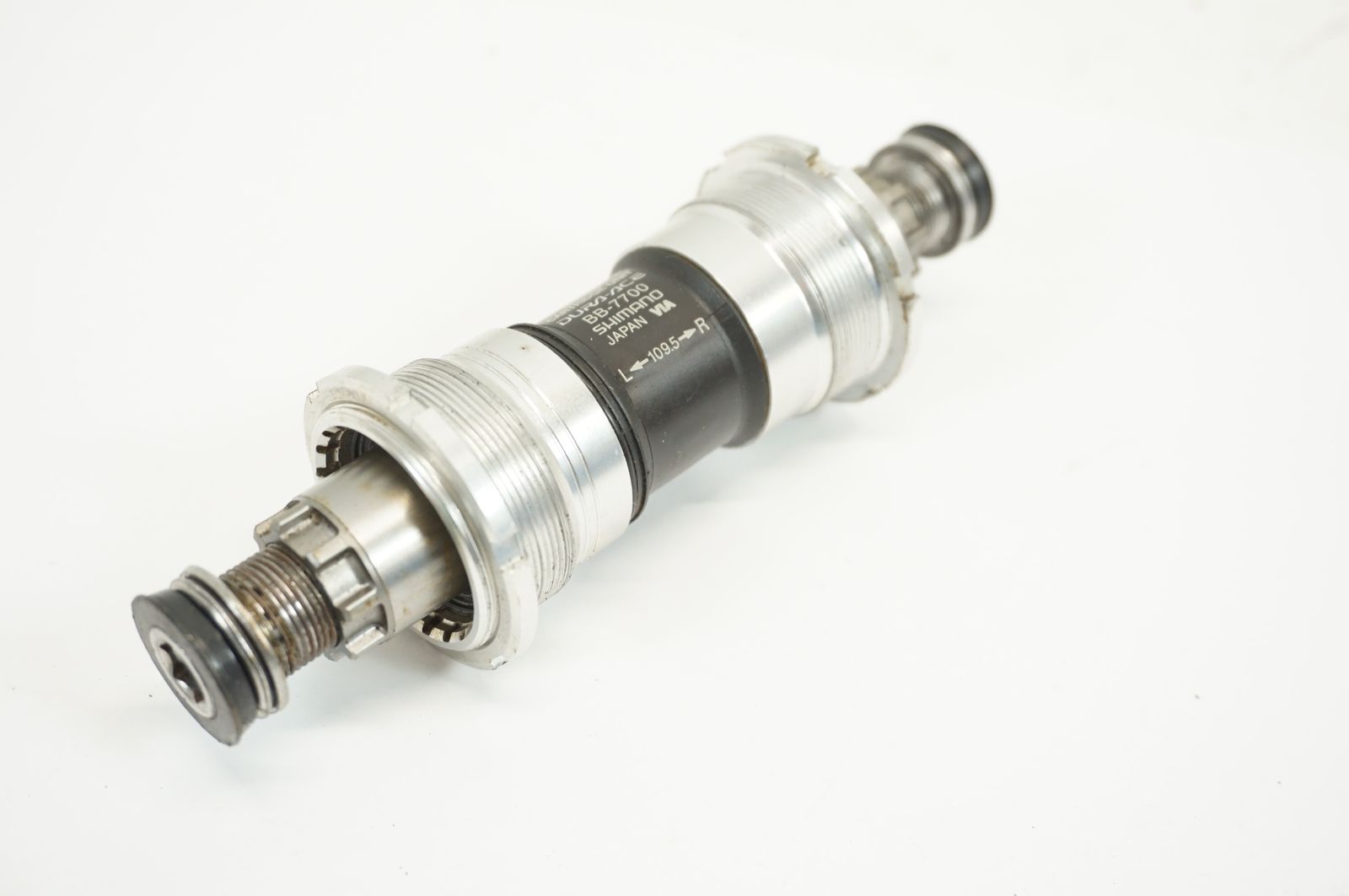 SHIMANO 「シマノ」 DURA-ACE BB-7700 ITA 軸長109.5 ボトムブラケット