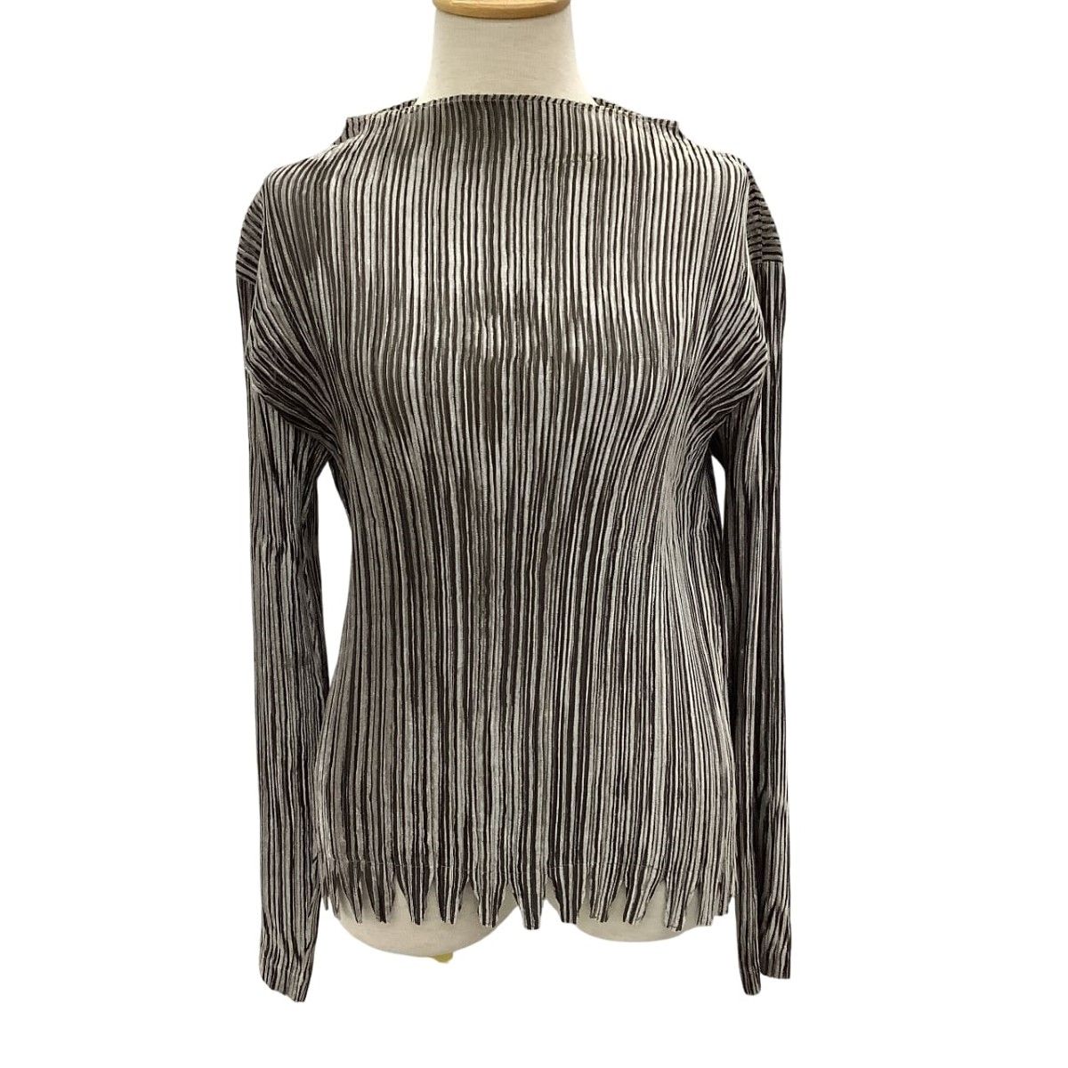 イッセイミヤケ　カットソー ISSEY MIYAKE イッセイミヤケ レディース 変形 ギザギザ カットソー