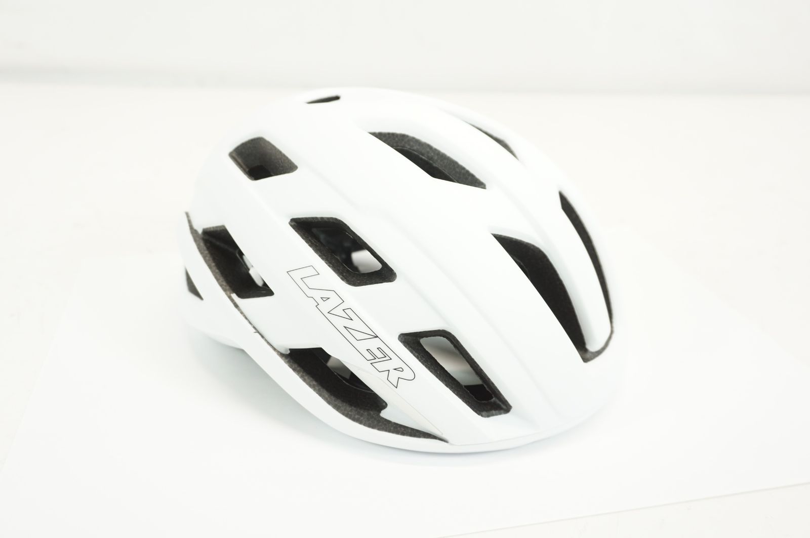 LAZER レーザー STRADA KINETICORE サイズM ヘルメット バイ