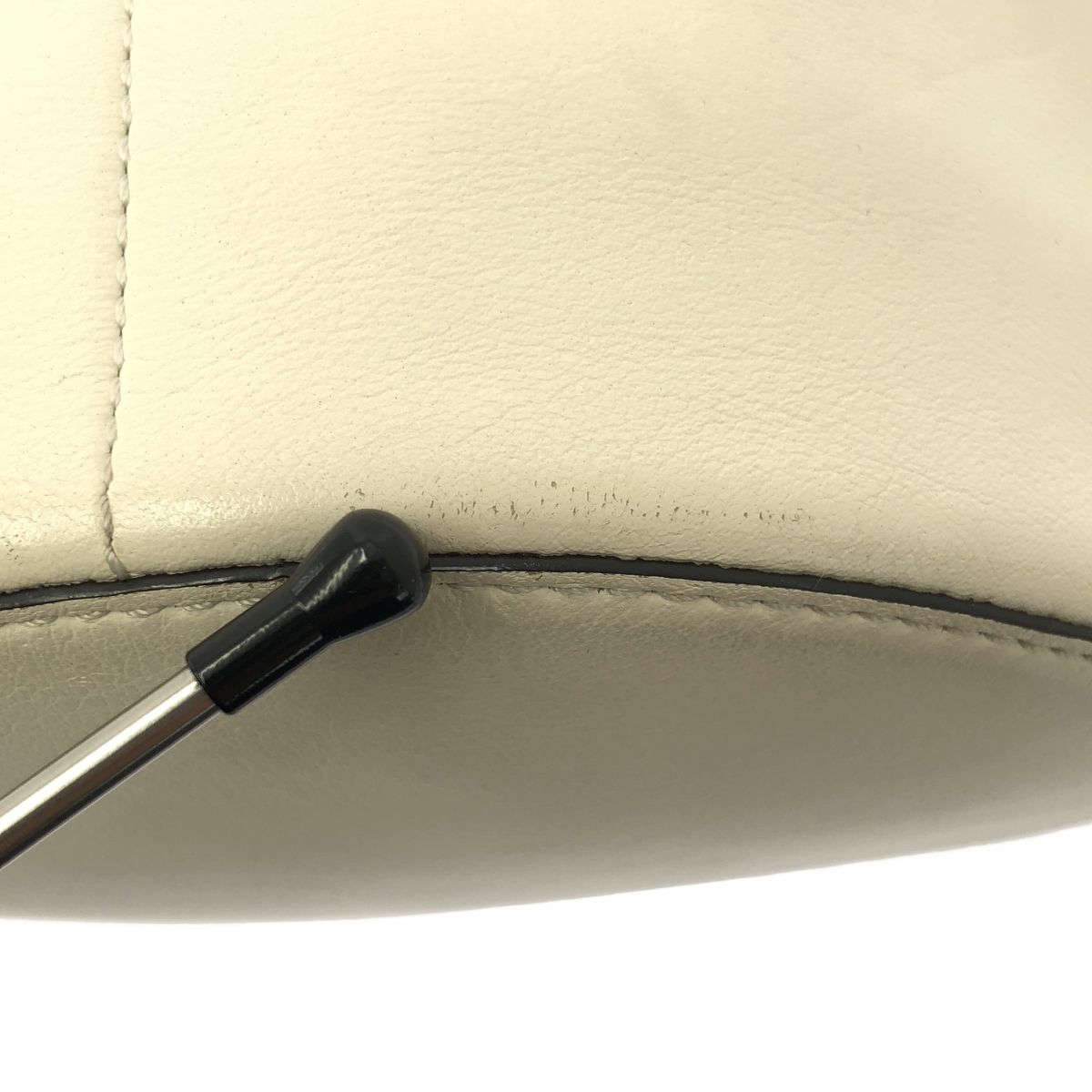  J M DAVIDSON ジェイアンドエムデヴィッドソン Mini Daisy with Studs ミニデイジー ウィズ スタッズ レザー ハンドバッグ ホワイト レディース その他 バッグ