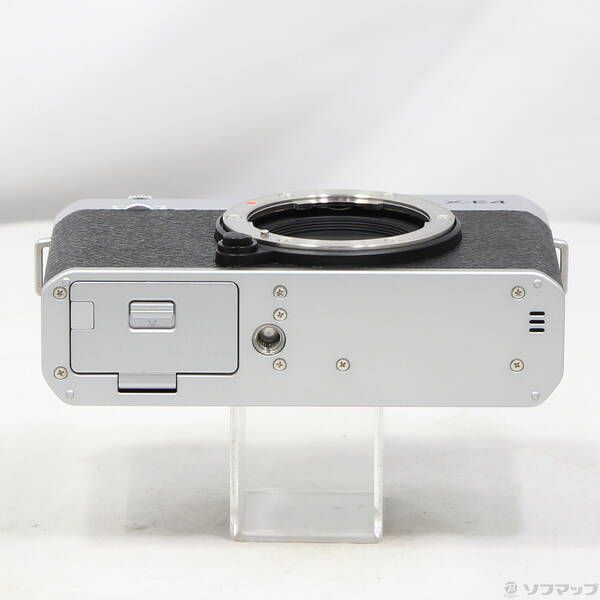 中古品〕 FUJIFILM X-E4 ボディ シルバー【297】 - メルカリ