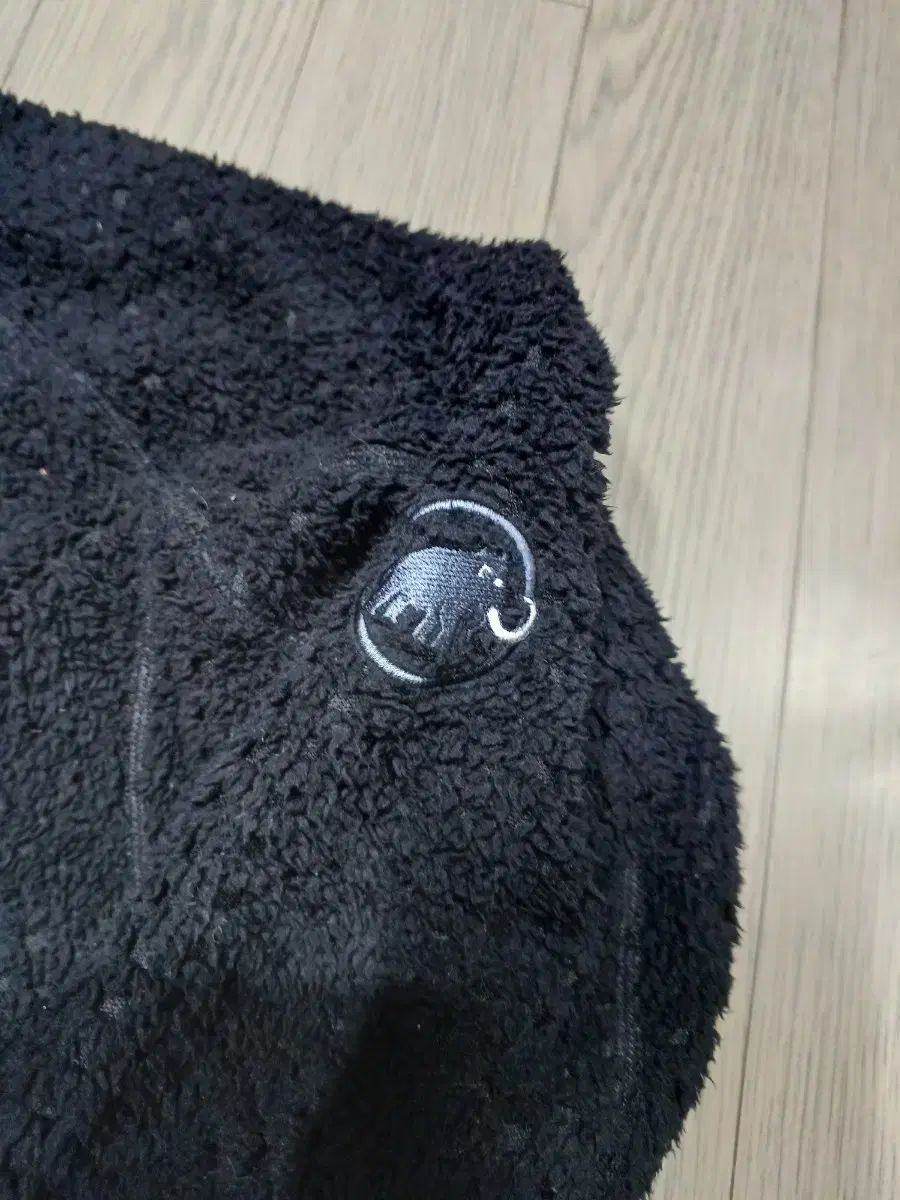 マムート レディース フリース ジャケット ブラック XS