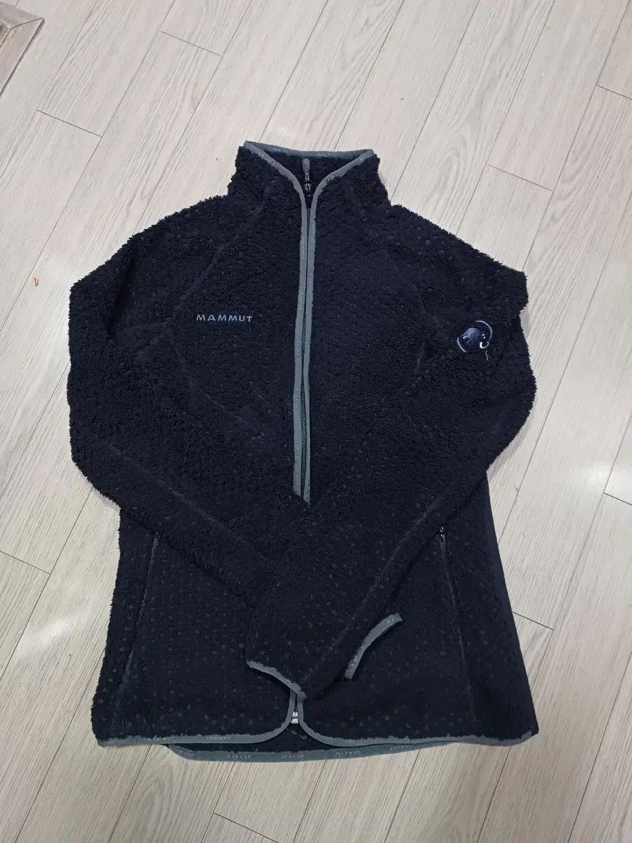 マムート レディース フリース ジャケット ブラック XS