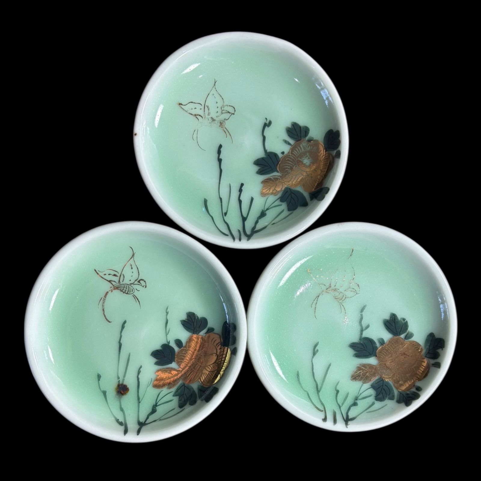 3客セット】 明治 古伊万里 青磁 小皿 蝶草花図 丸皿 蔵出し 時代物