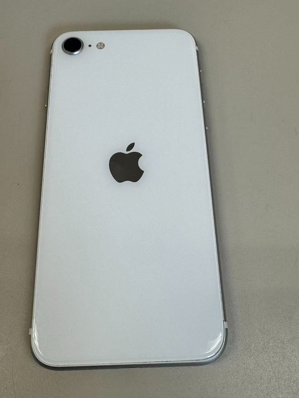 SIMフリーiPhone SE(第2世代) 64GB ホワイト ジャンク品 - メルカリ