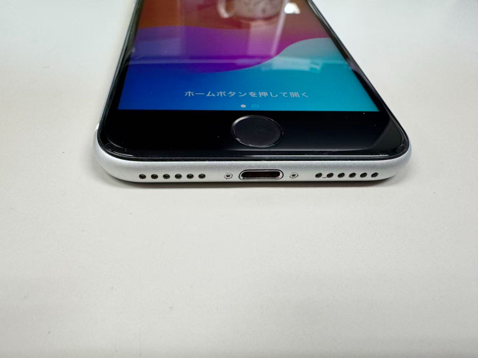 ガ*ト様 【ジャンク品】iPhone SE 第2世代 32GB シムフリーbla ジャンク】Apple iPhone SE (第2世代) 64GB ホワイト ジャンク品