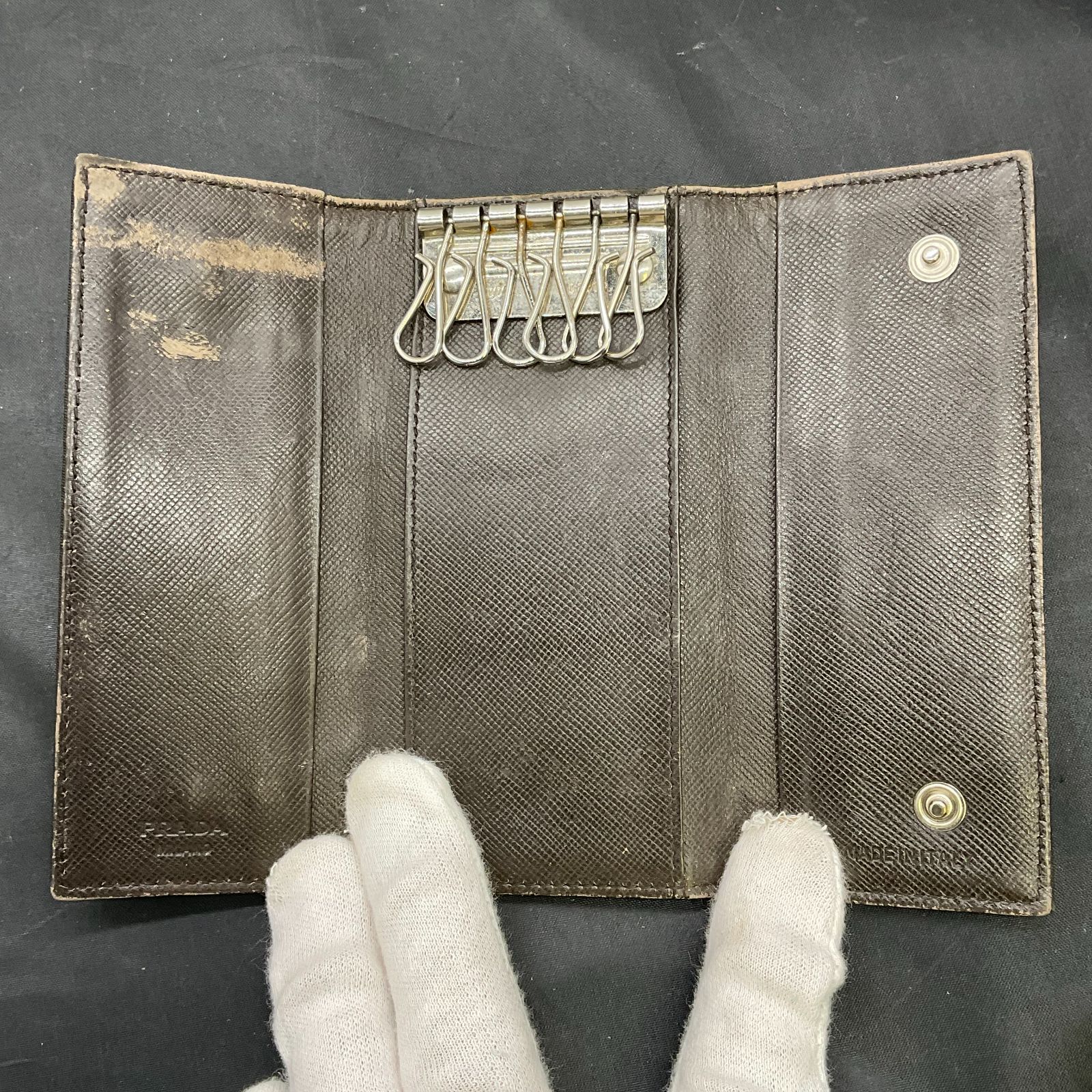 プラダ ナイロン キーケース B25112372 - メルカリ