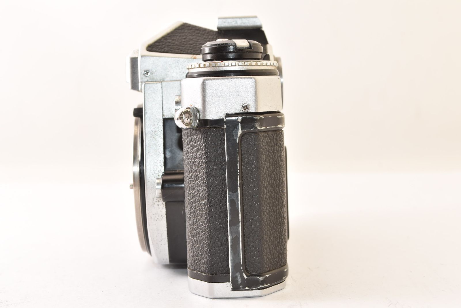  品 Nikon ニコン FE 2 ボディ シルバー フィルム一眼レフカメラ 一眼レフカメラ(フィルム) フィルムカメラ