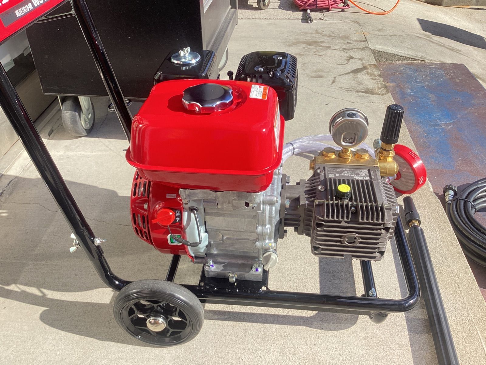 エンジン式高圧洗浄機